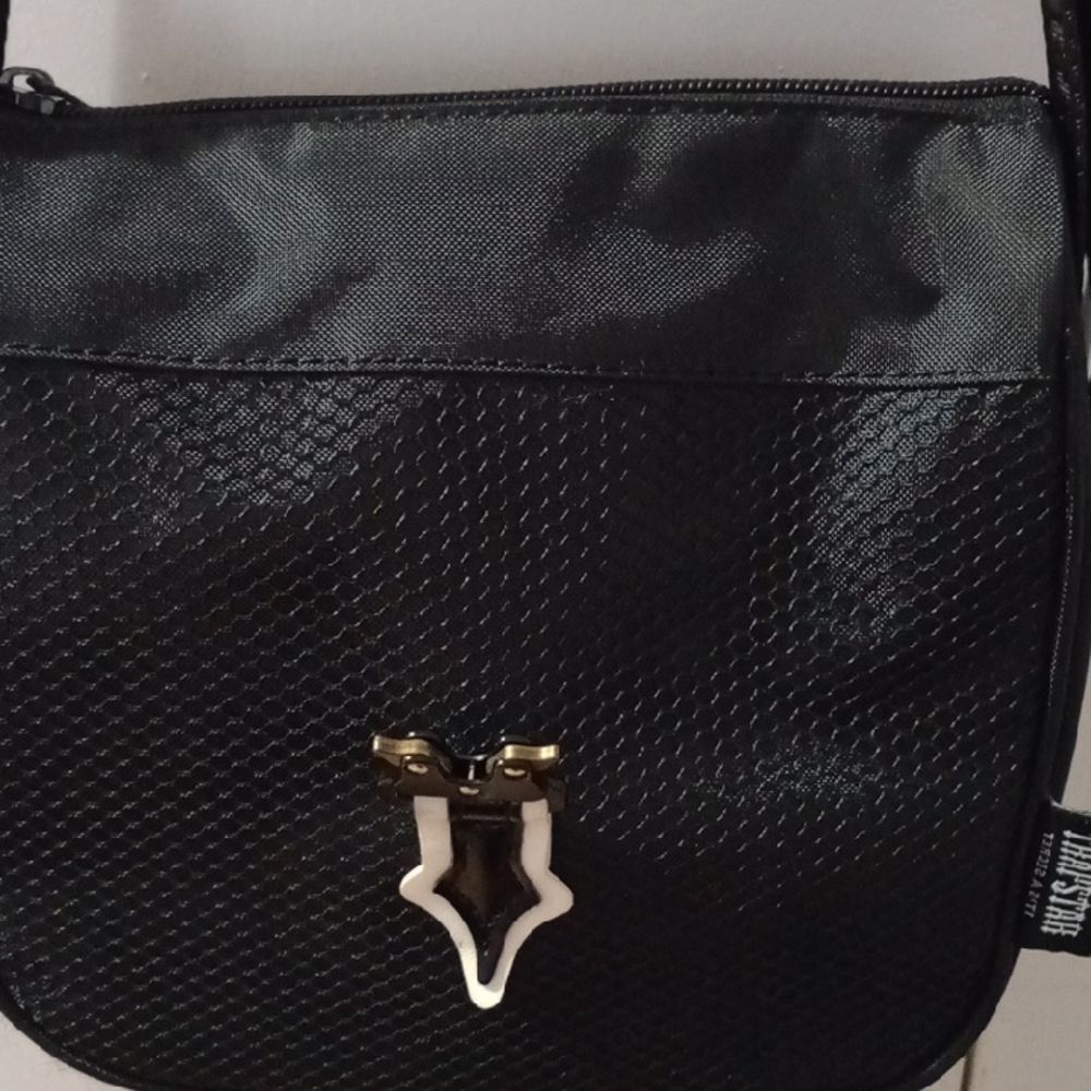 Stylish Black and White Messenger Bag New 😎 - Picture 6 of 7
